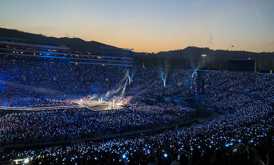 Bts Bring The Noise To The Rose Bowl - Variety