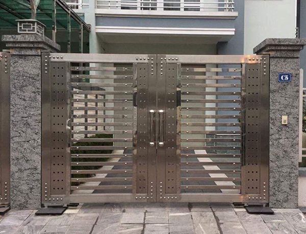 Khám Phá 60 Mẫu Cổng Inox 2 Cánh Đẹp Không Thể Bỏ Qua